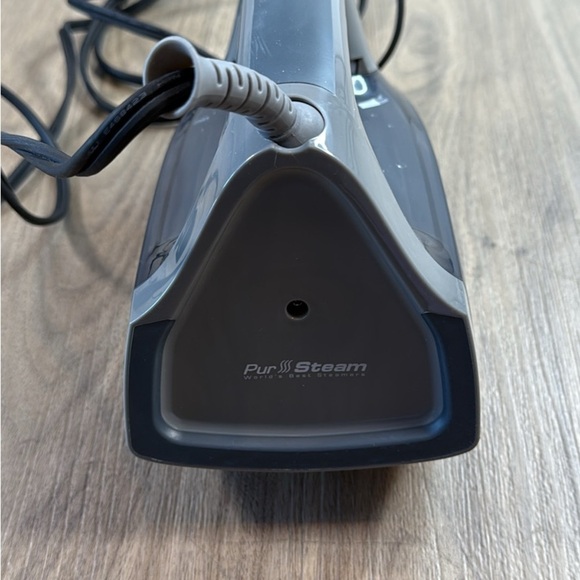 Pur Steam Iron - Black and Gray - Picture 4 of 7